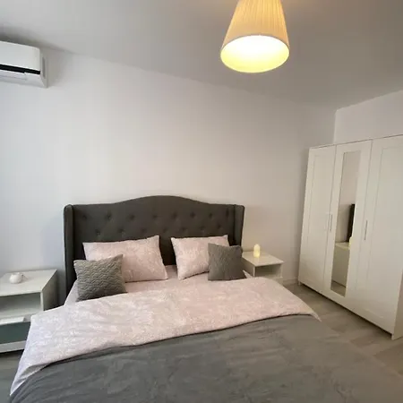 Apartment Zian Flat Bucharest